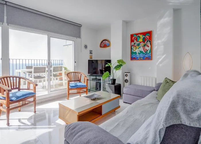 Marina Duplex By Hello Homes