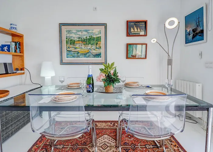 Marina Duplex By Hello Homes 아파트 시체스