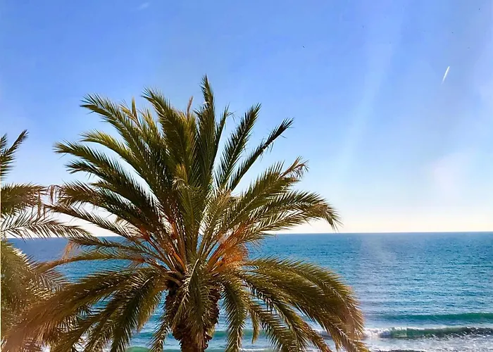 Marina Duplex By Hello Homes 시체스