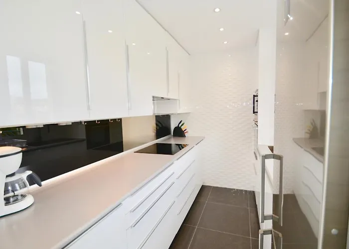 Marina Duplex By Hello Homes * 시체스