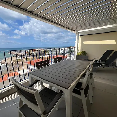 Marina Duplex By Hello Homes *